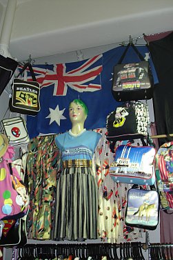 Melbourne, Australia: Alt.shopping tips for those who don't shop, but buy
